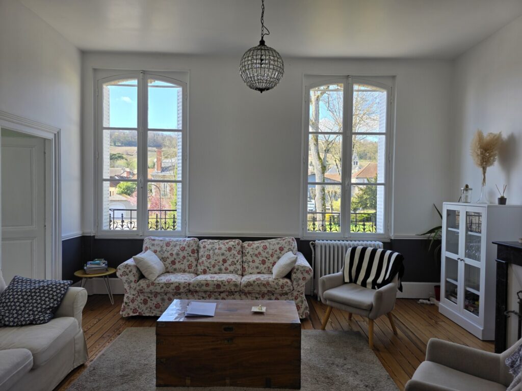 A sitting room in a French AirBnb.