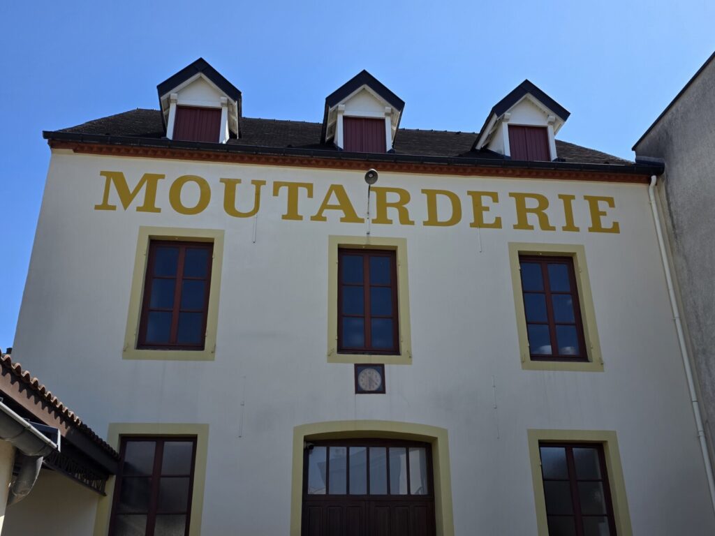 The exterior of the Moutarderie building.
